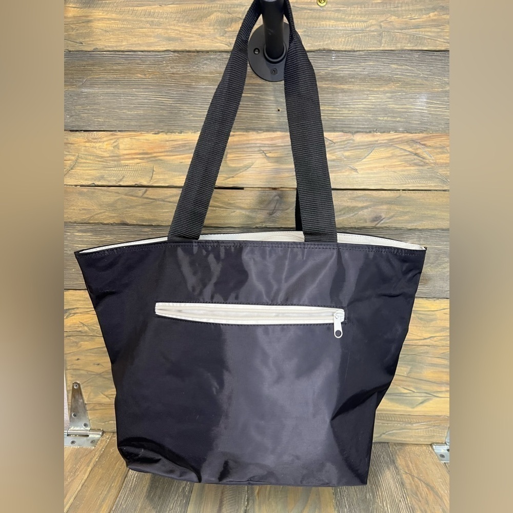 BIN049. NEW Germany Embroidered Black Medium/Large Shoulder full zip Tote - Picture 3 of 4